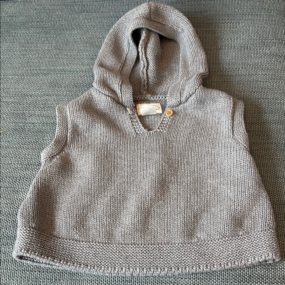 Gray Knit Hooded Vest